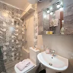 Aigli Elegant Sea View In 公寓 阿尔戈斯托利翁