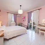 Aigli Elegant Sea View In 阿尔戈斯托利翁